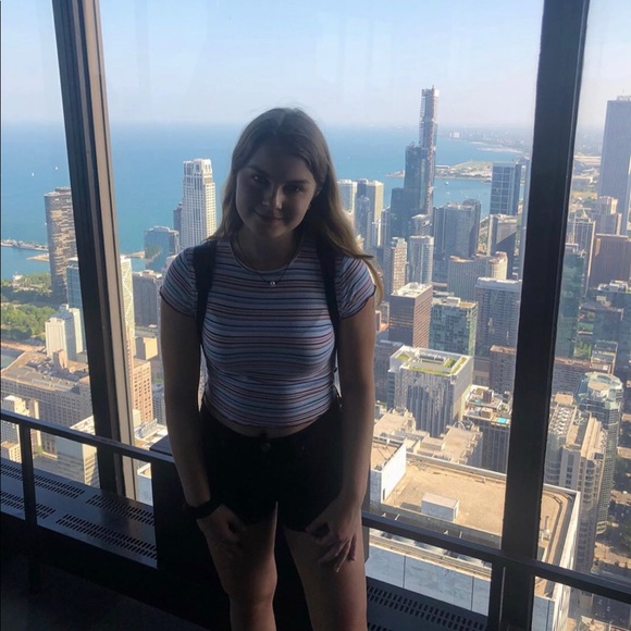 Meet your Posher, Kayla - Picture 1 of 3